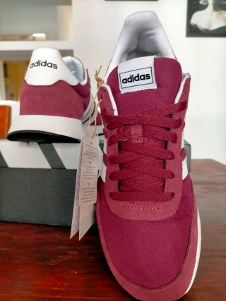Zapatillas Adidas Run 60s 2.0 Talla 42. A estrenar