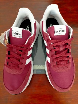 Zapatillas Adidas Run 60s 2.0 Talla 42. A estrenar