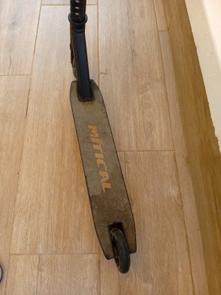 Patinete Mitical