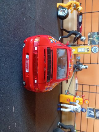 Porsche 911 DiTrans Burago 1:18 Rojo