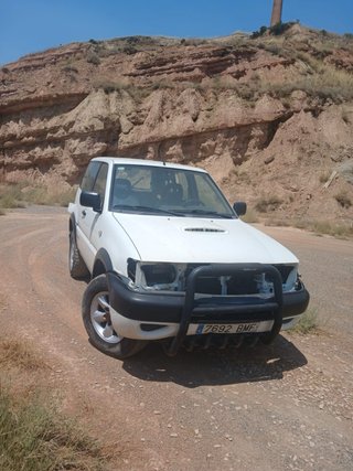 Nissan Terrano II 2003