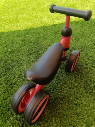 Bicicleta de aprendizaje Juguettos roja