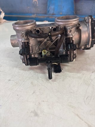 Cuerpo Mariposa Honda Hornet 750 2023