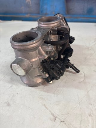 Cuerpo Mariposa Honda Hornet 750 2023
