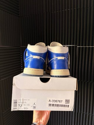 Nike Air Jordan 1 Mid Kentucky Blue