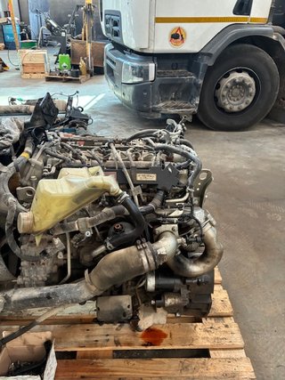 Motor Mitsubishi Fuso Completo - 60.400 km