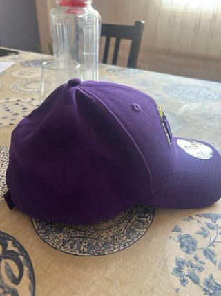 Gorra New Era 9FORTY Los Angeles Lakers Morada