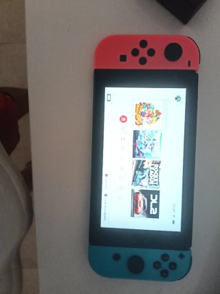 Nintendo Switch Roja y Azul