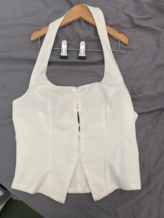 Top blanco con lazos Zara