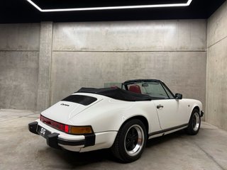 Porsche 911 Carrera Cabrio 1985 Restauración motor