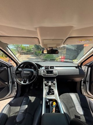 Range Rover Evoque 2.2 TD4 150 CV Manual – 2015