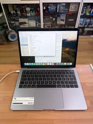 MacBook Air 2018 13” i5 8GB RAM 128GB SSD