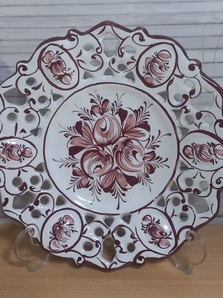 Plato decorativo calado floral