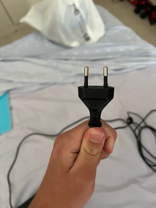 Volante y Pedales Thrustmaster