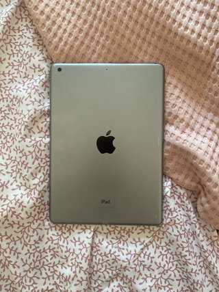 iPad Air 1 Negro con estuche incluido