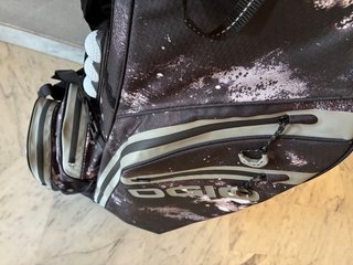 Bolsa de Golf Trípode Ogio All Elements Terra