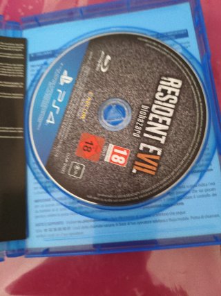 Resident Evil 7 Biohazard PS4 VR