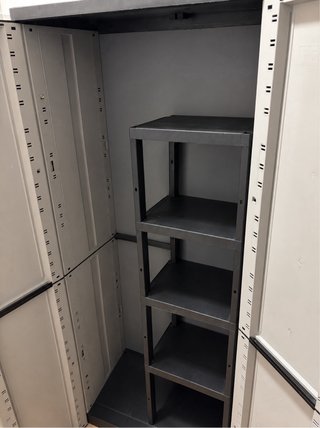 Armario de limpieza de plástico