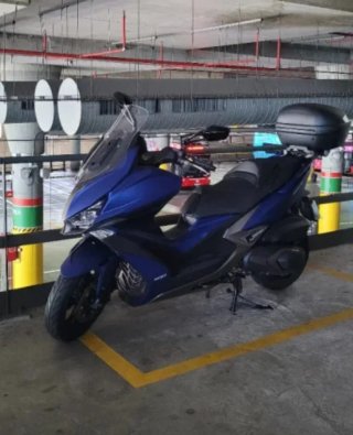 Maxi Scooter Kymco S 400 Azul