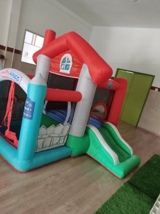 Hinchable infantil Happy House