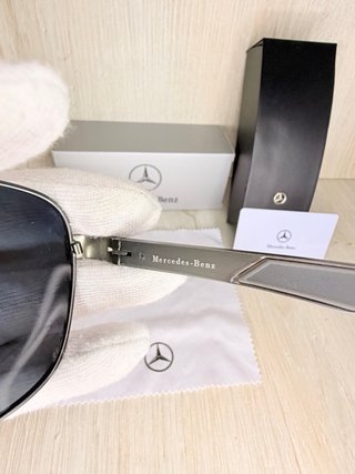 Occhiali da sole Mercedes-Benz grigi