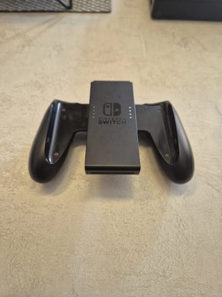 Pack Completo Nintendo Switch Neón + Accesorios