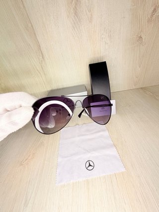 Occhiali da sole Mercedes Benz neri grigi