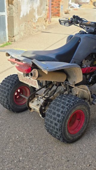 Suzuki LTZ 400