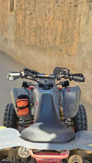 Suzuki LTZ 400