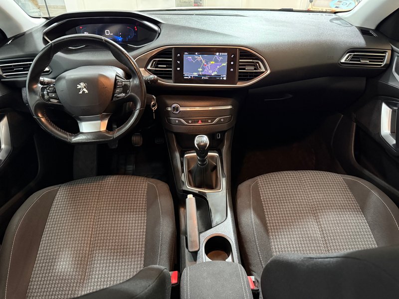 Peugeot 308 2022, foto 6