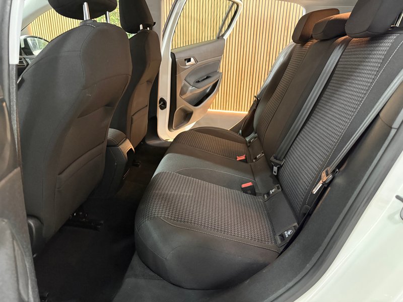 Peugeot 308 2022, foto 12
