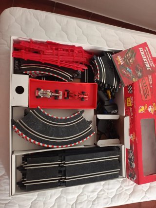 Scalextric Compact - Circuito de Coches 1:43