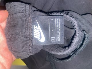 Pantalón corto Nike negro