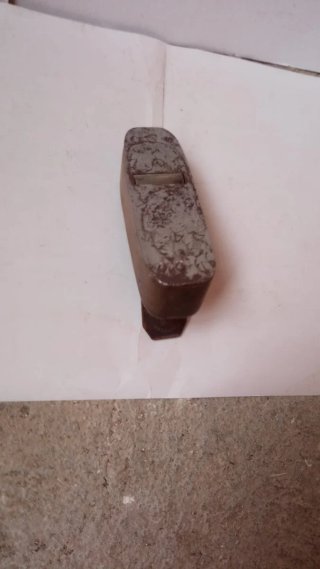 Cepillo carpintero pequeño antiguo