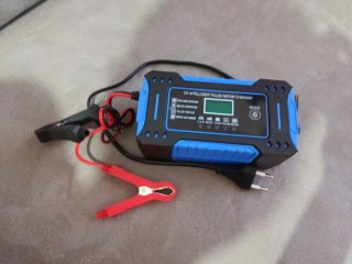 Cargador Batería Coche 12V Pulse Repair