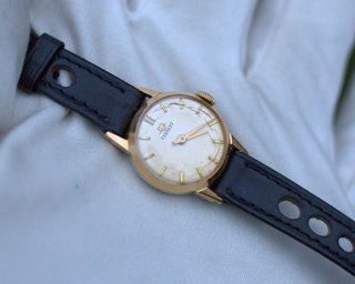 Orologio Tissot Vintage Oro Nero