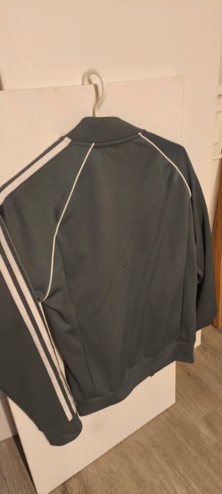 Chaqueta Adidas Verde oliva  Talla S