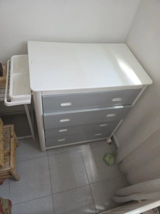 Cambiador y bañera para bebé