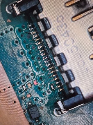 Mantenimiento PS5 metal líquido