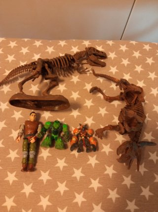Lote Juguetes Dinosaurios y Figuras