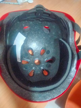Casco infantil rojo