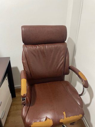 Sillón de oficina de imitacion cuero marrón