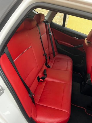 BMW X1 sDrive20d 184cv Auto, cuero rojo M Sport