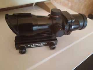 Mira telescópica B. & Crown Optics. Punto rojo
