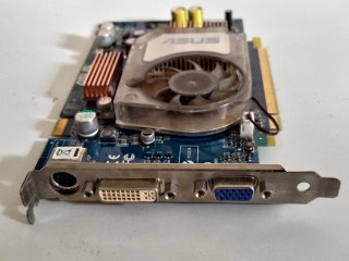 Scheda video vintage Asus GeForce 6600GT