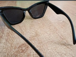 Gafas de sol negras