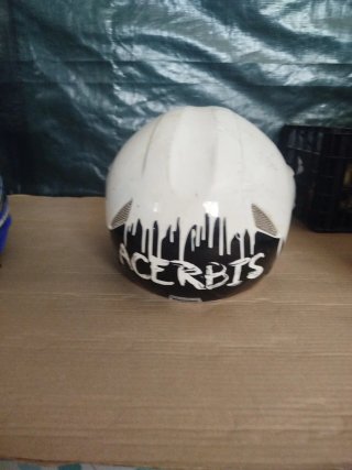 Casco Acerbis blanco con visera