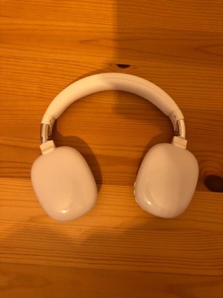 Cascos blancos con luces NUEVOS CASI SON USAR