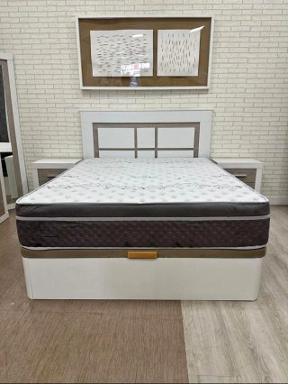Canapé y colchón de 150x190 en liquidacion