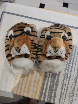 Zapatillas de casa de tigre